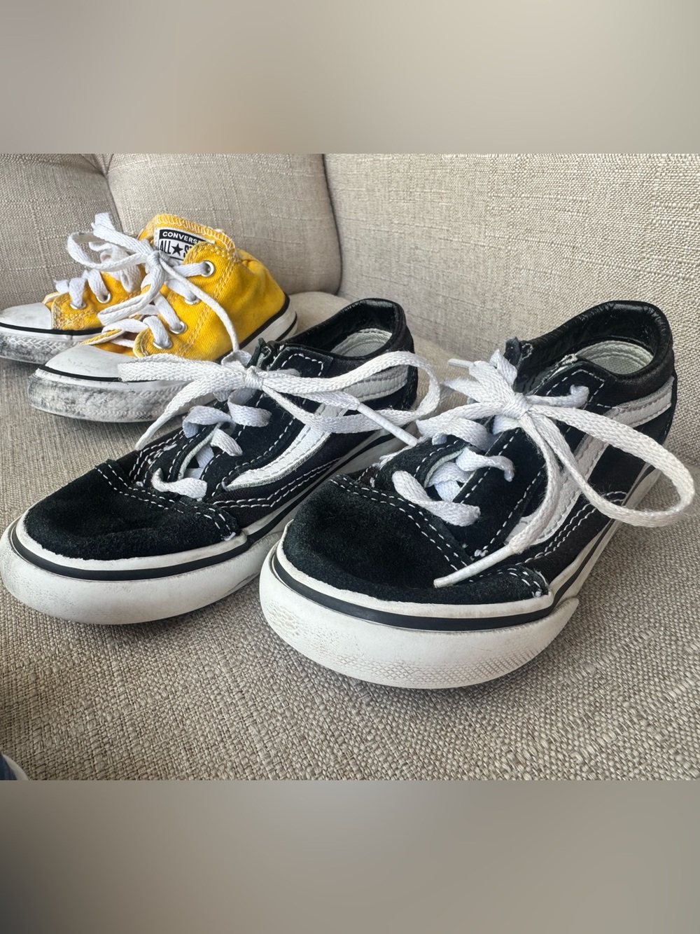 Boys size 8 shoes - toddler shoe bundle lot of 4 - Vans , Converse , Paw Patrol - Picture 5 of 6